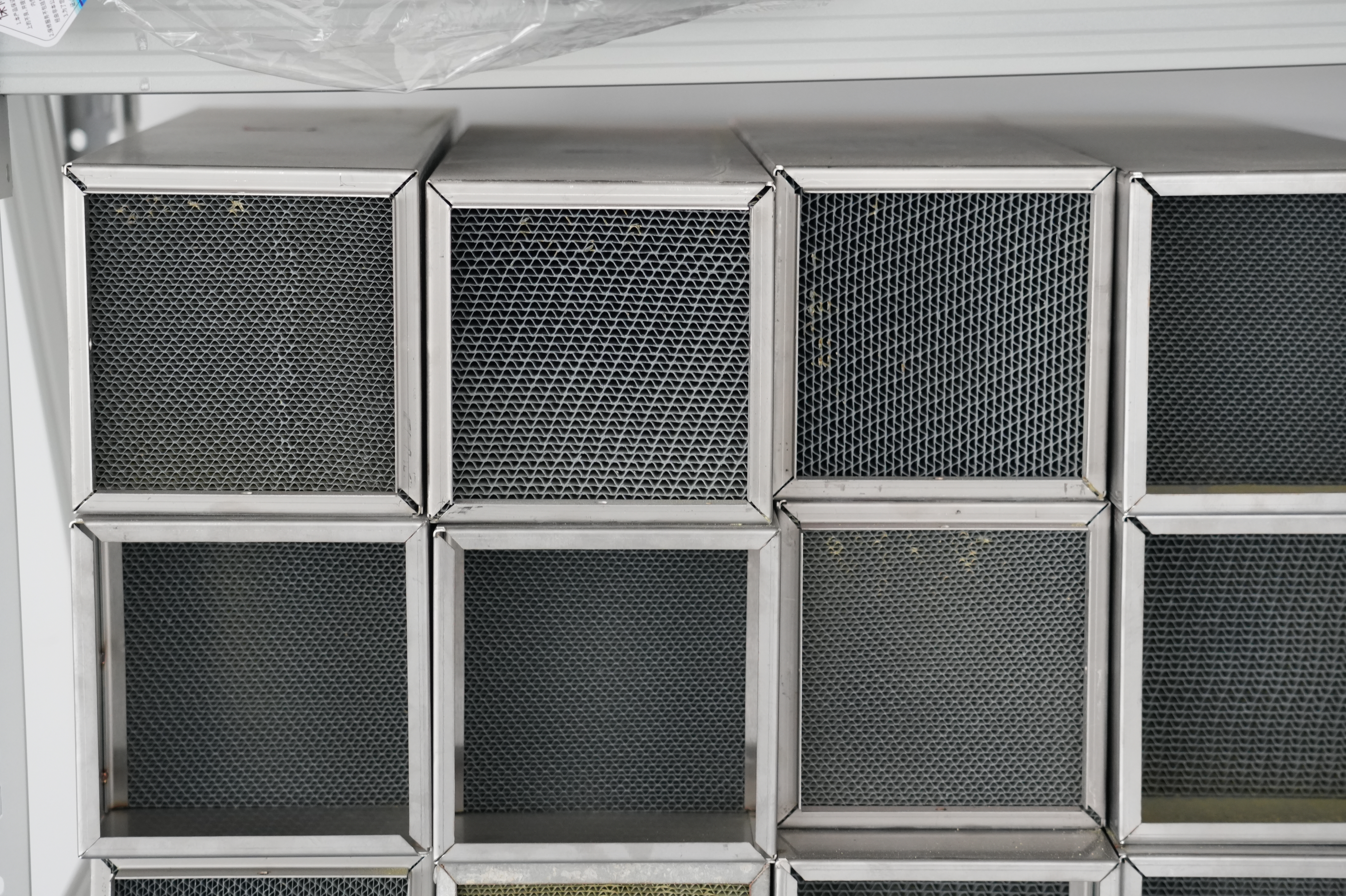 最新の企業ブログについて 高純度ガス製造のためのエチレン精製触媒の不純物除去における一貫性：精密化学プロセス最適化