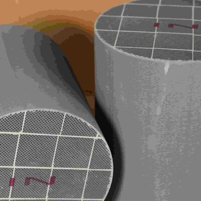 購入 高性能ディーゼルエンジン向けの高温耐性および 2 kPa 低ドロップ DPF オンライン製造