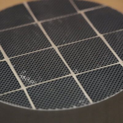 購入 消極的な連続再生とハニコムセラミック CDPF 300cpsi 黒煙制御 オンライン製造