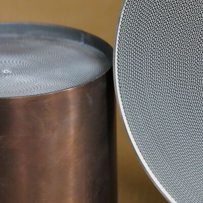 購入 軽量合金コアと超低逆圧の物理的衝撃耐性金属基板 オンライン製造
