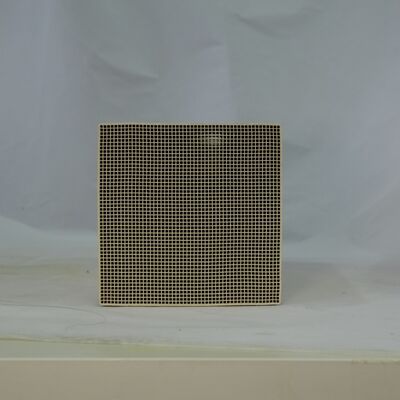 購入 ハロゲンと硫黄耐性および高度な配合のVOC 複合化学噴出口のための触媒 オンライン製造
