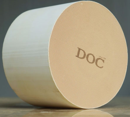 購入 プラチナDOCディーゼル酸化触媒窒素化合物Ptの蜜蜂の巣の陶磁器の一枚岩的組織の触媒の基質 オンライン製造