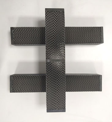 購入 酸素の減少の反作用の屋内空気の浄化のための50cspi貴金属の触媒 オンライン製造