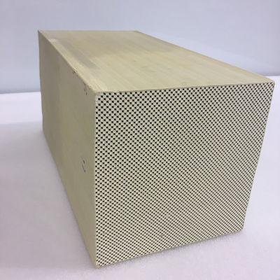 購入 SICの炭化ケイ素の触媒のDpfフィルター ユーロ車は低い係数の熱拡張を分ける オンライン製造