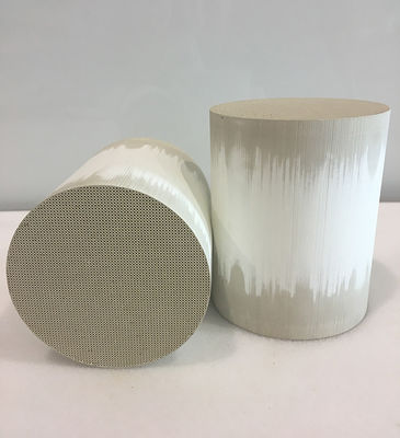 購入 流れDPFディーゼル微粒子フィルター ユーロ3のユーロ4のユーロ5のユーロ6のDpf高いフィルター400cpsi オンライン製造