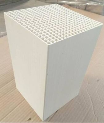 購入 ユーロ6石油化学環境保護のVI SCR Denoxの触媒の分子篩 オンライン製造