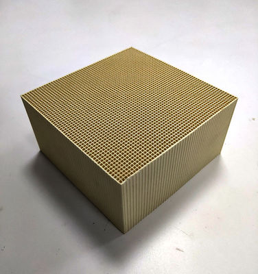 購入 RCOの揮発有機化合物の酸化触媒300 Cpsiは企業の無駄ガスを取除く オンライン製造