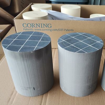 購入 ディーゼル機関尾ガスからの微粒子フィルター触媒DPF 400cpsiは黒い煙を取除く オンライン製造