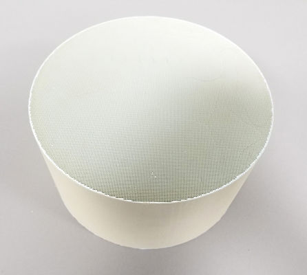 二酸化窒素窒素化合物の減少の触媒400 Cpiのガス タービン バナジウム タングステンのチタニウム